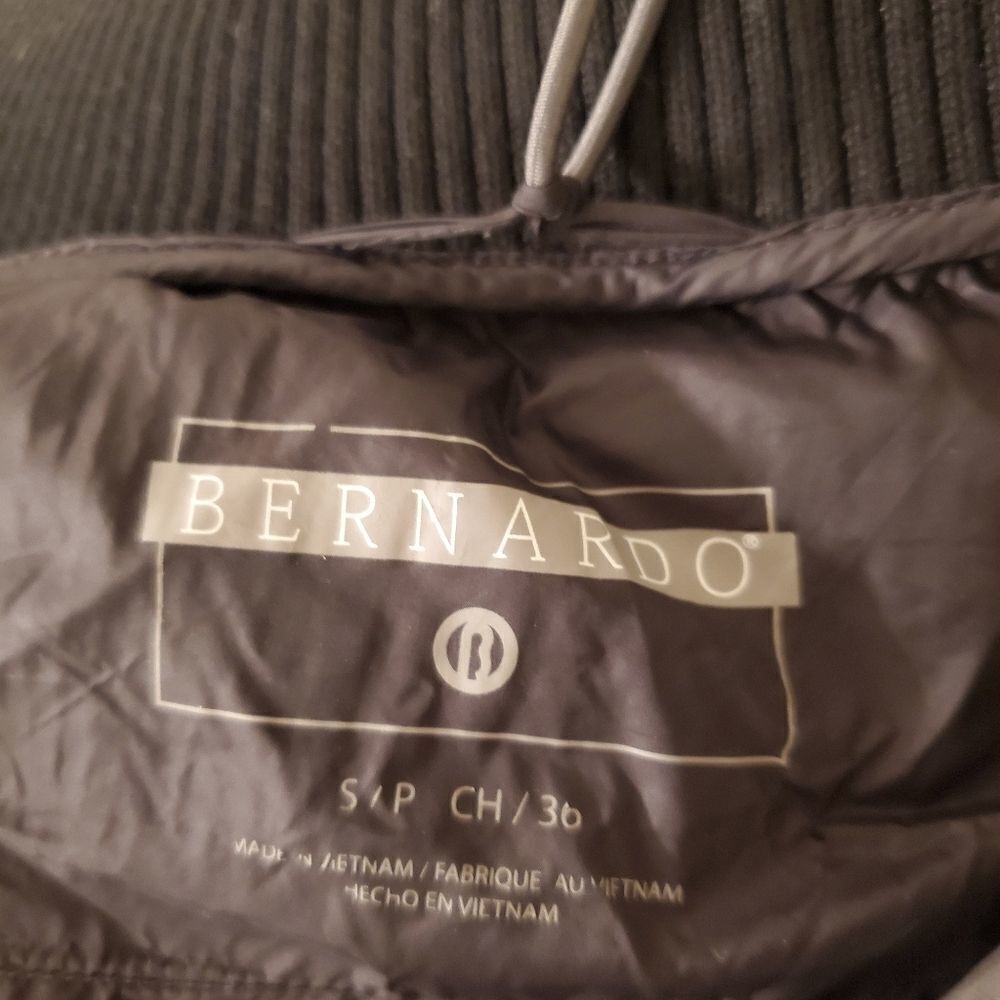 Bernardo Packable Down Walker Jacket - Picture 12 of 13